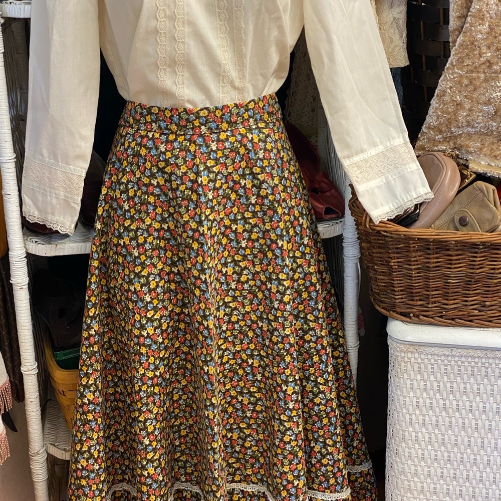 *Vintage 70’s, Gunne sax style, handmade prairie skirt - Picture 4 of 10